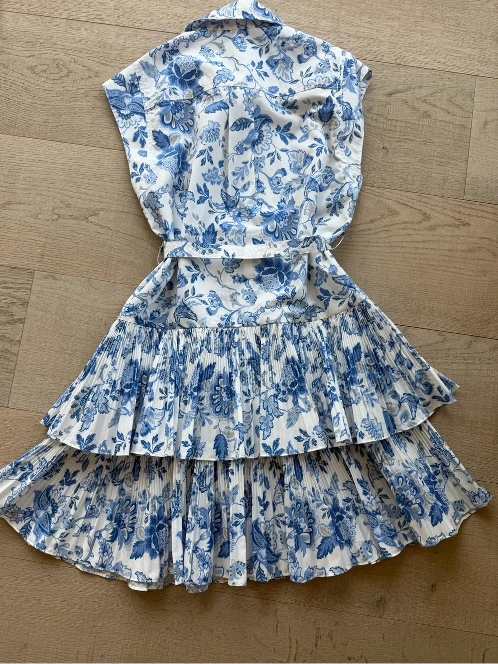 Avara Current Air White and Blue Floral Tiered Shirtwaist Dress - Picture 2 of 8